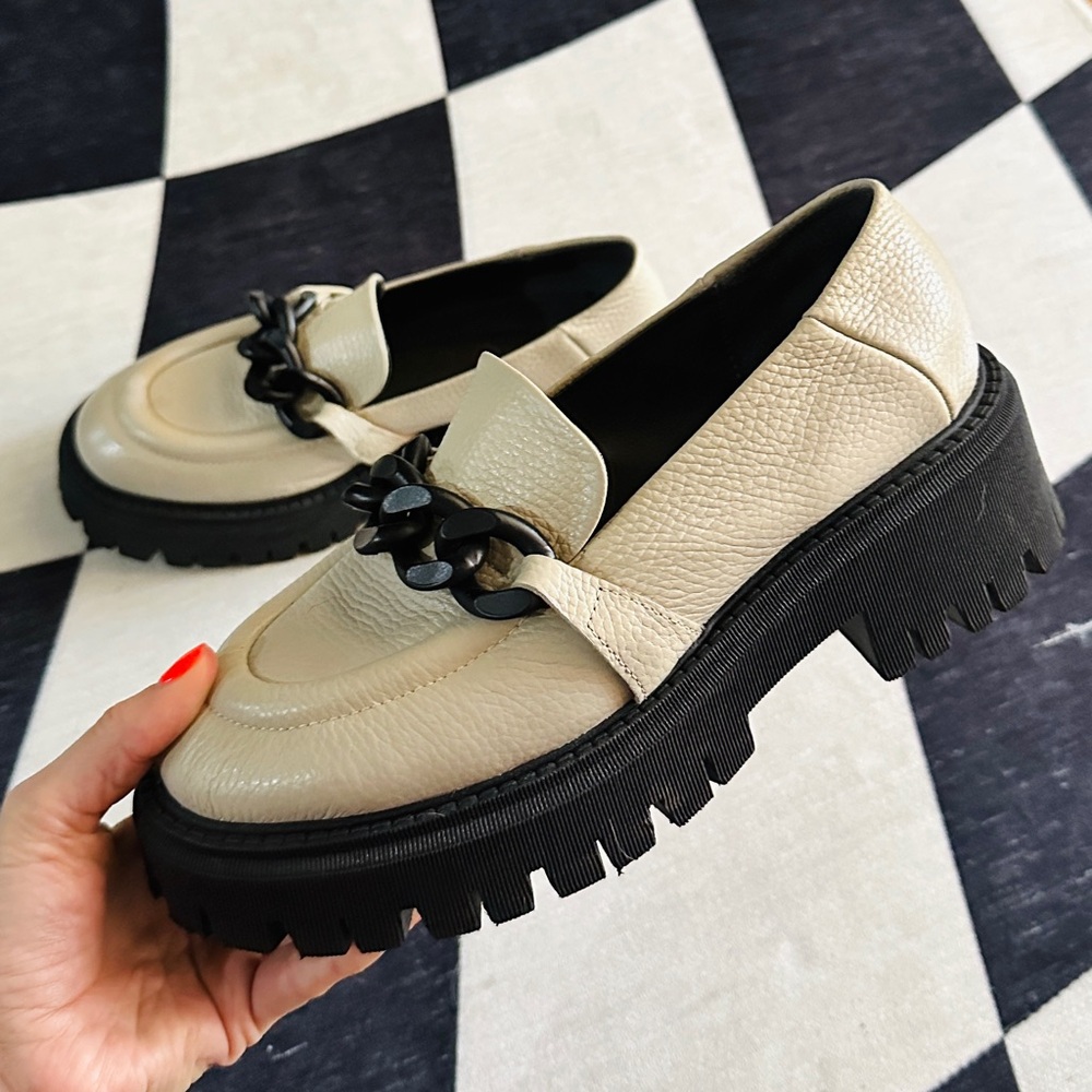 ALL BLACK BRAND PLATFORM LOAFERS